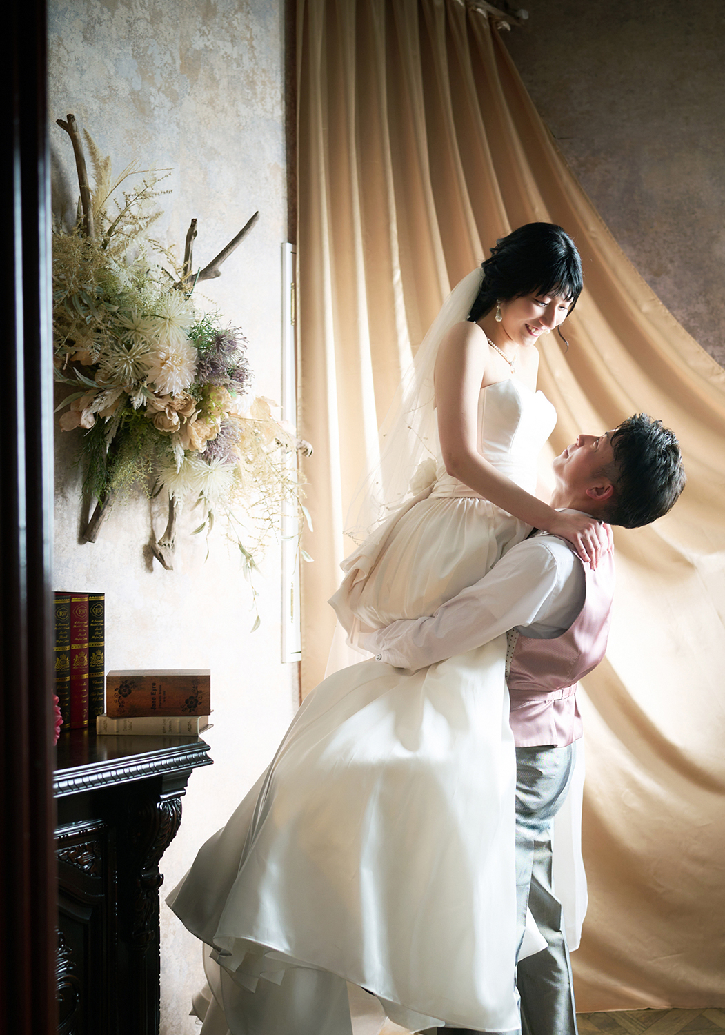 ウェディング　前撮り　フォトウェディング　結婚式　ウェディングドレス　花嫁　衣装　スタジオ撮影　ロケーション撮影　ブライダル